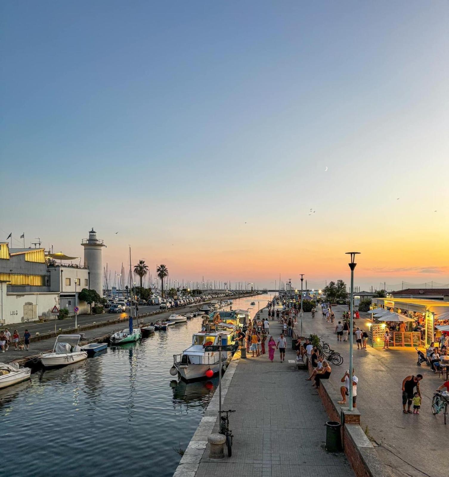 Appartamento Orizzonte Viareggio Exterior photo